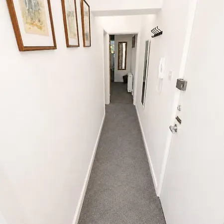 Free Parking Homely Gloucester Rd Flat Sleeps 3 Bristol