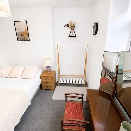 Free Parking Homely Gloucester Rd Flat Sleeps 3 Appartement