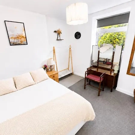 Appartement Free Parking Homely Gloucester Rd Flat Sleeps 3 *